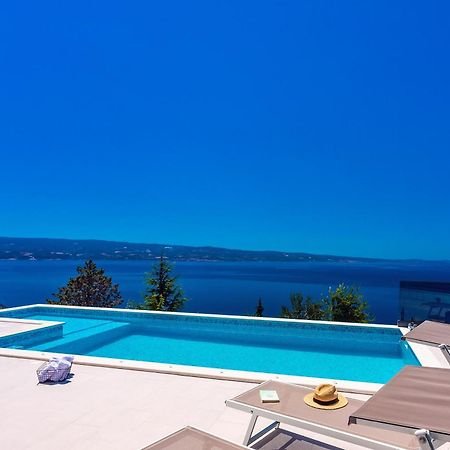 Villa Belvedere With Heated Pool, Billiards, Media Room, Sea Views,10 Pax Omiš Zewnętrze zdjęcie