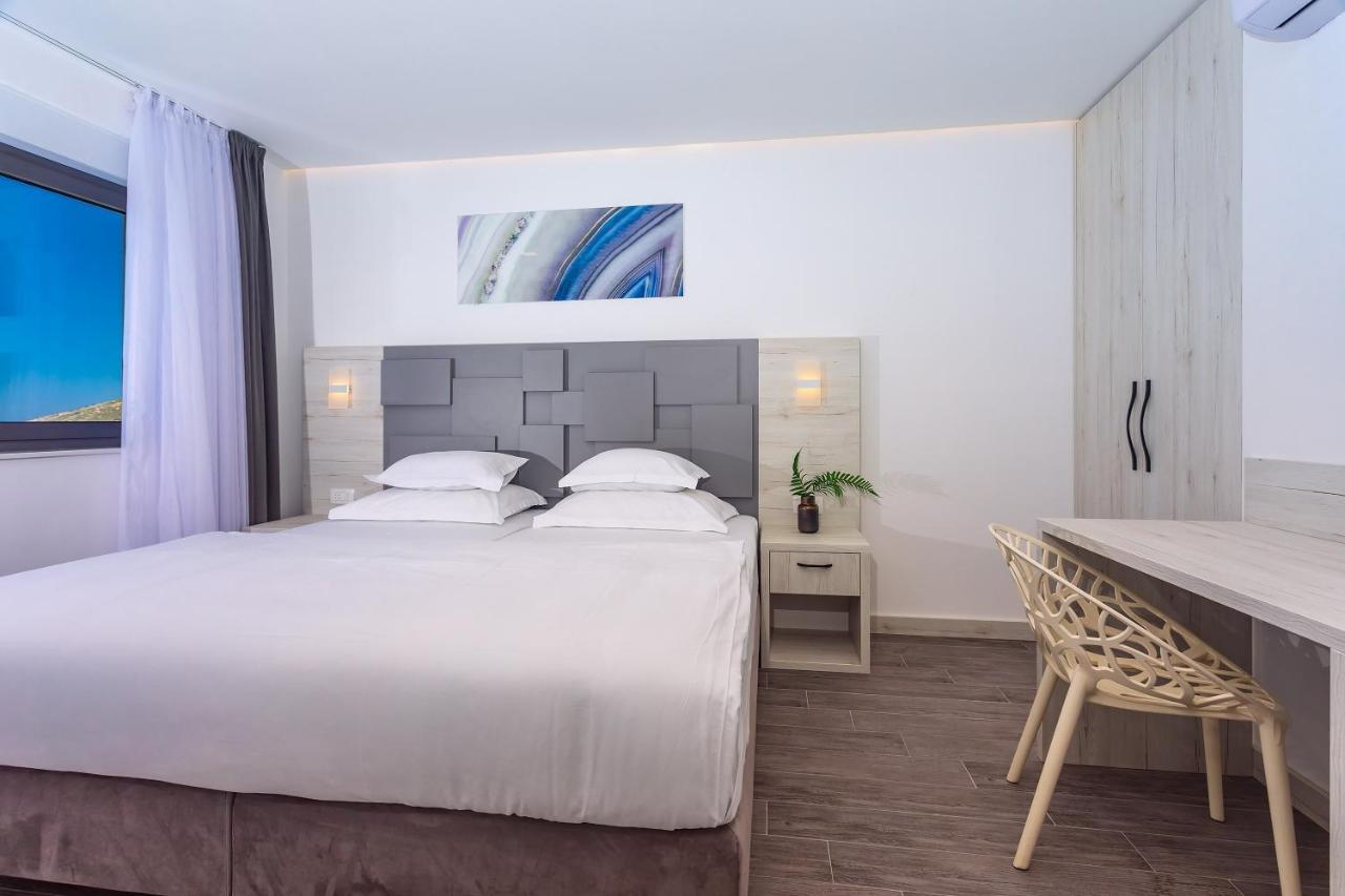 Villa Belvedere With Heated Pool, Billiards, Media Room, Sea Views,10 Pax Omiš Zewnętrze zdjęcie