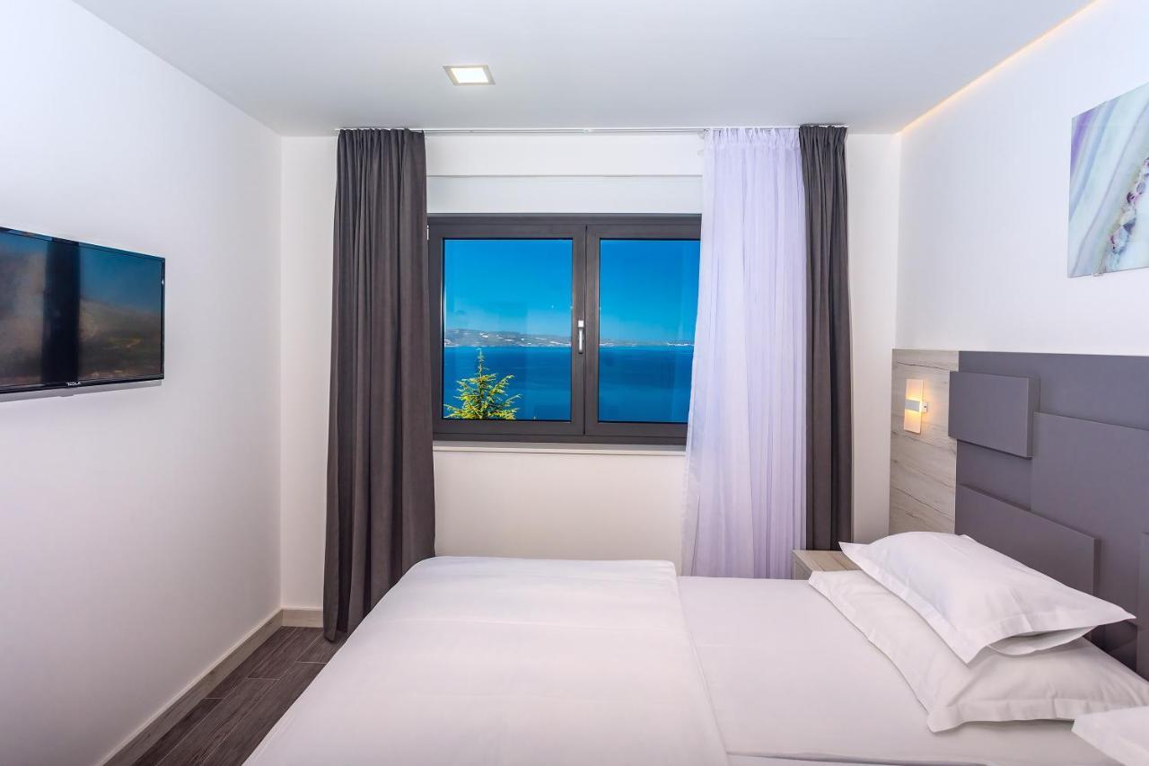 Villa Belvedere With Heated Pool, Billiards, Media Room, Sea Views,10 Pax Omiš Zewnętrze zdjęcie