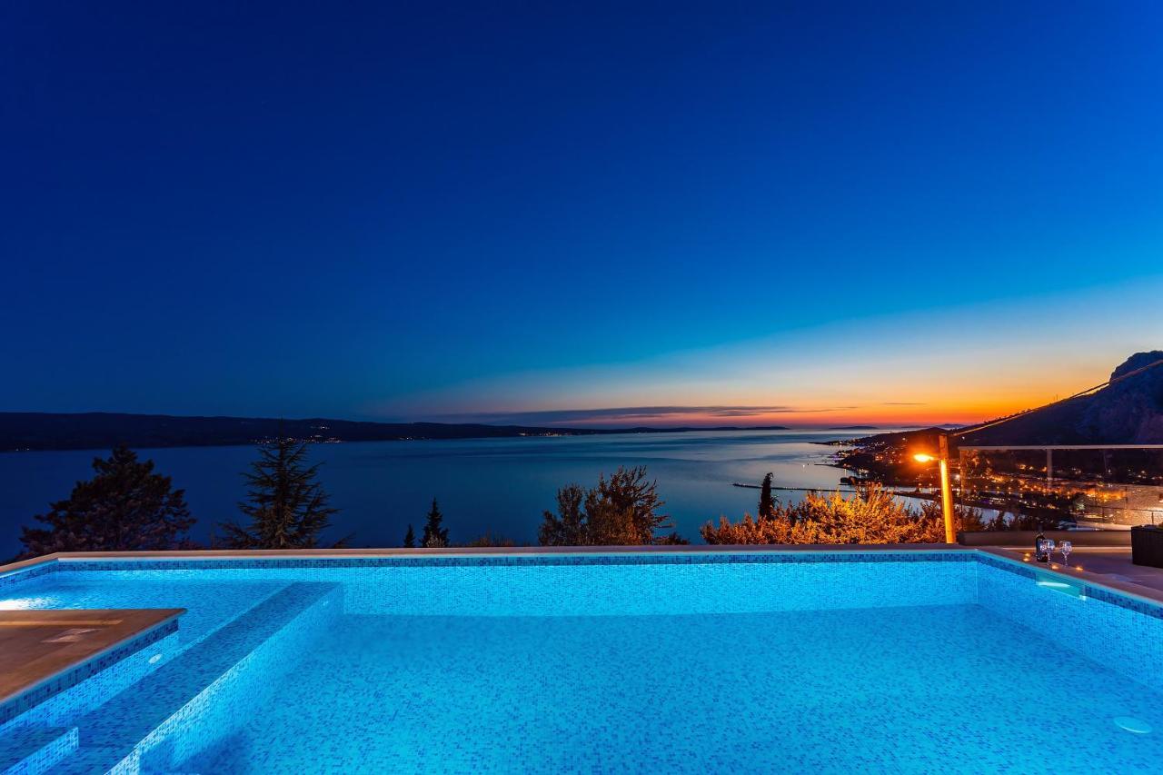 Villa Belvedere With Heated Pool, Billiards, Media Room, Sea Views,10 Pax Omiš Zewnętrze zdjęcie