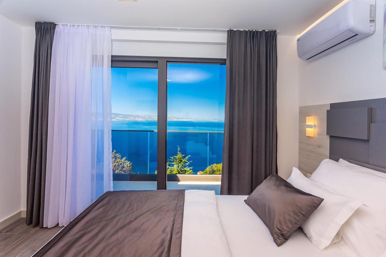 Villa Belvedere With Heated Pool, Billiards, Media Room, Sea Views,10 Pax Omiš Zewnętrze zdjęcie