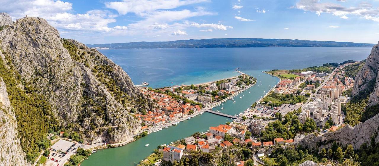 Villa Belvedere With Heated Pool, Billiards, Media Room, Sea Views,10 Pax Omiš Zewnętrze zdjęcie