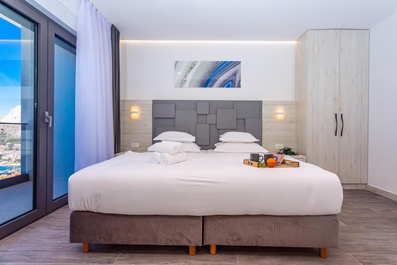 Villa Belvedere With Heated Pool, Billiards, Media Room, Sea Views,10 Pax Omiš Zewnętrze zdjęcie