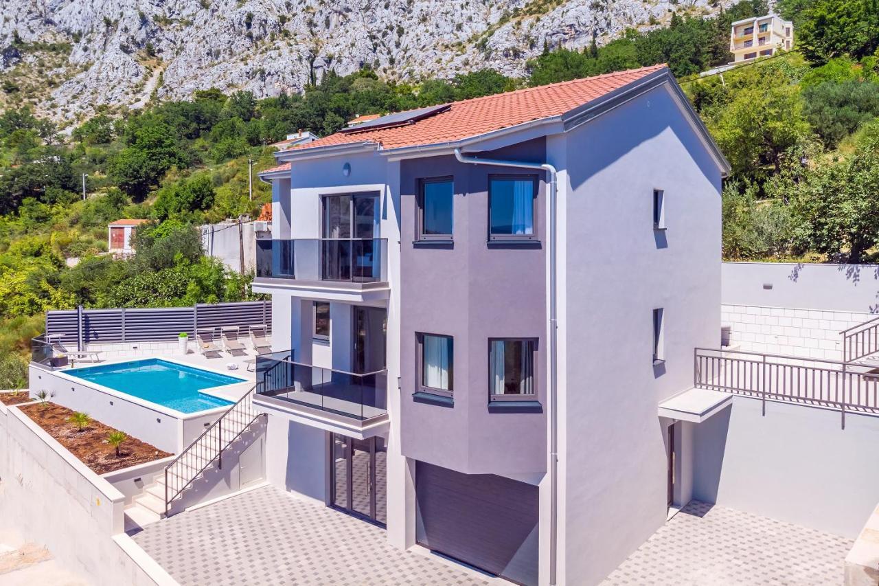 Villa Belvedere With Heated Pool, Billiards, Media Room, Sea Views,10 Pax Omiš Zewnętrze zdjęcie