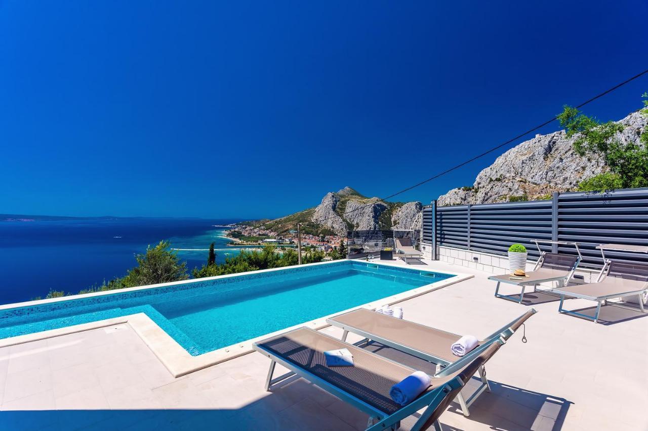 Villa Belvedere With Heated Pool, Billiards, Media Room, Sea Views,10 Pax Omiš Zewnętrze zdjęcie
