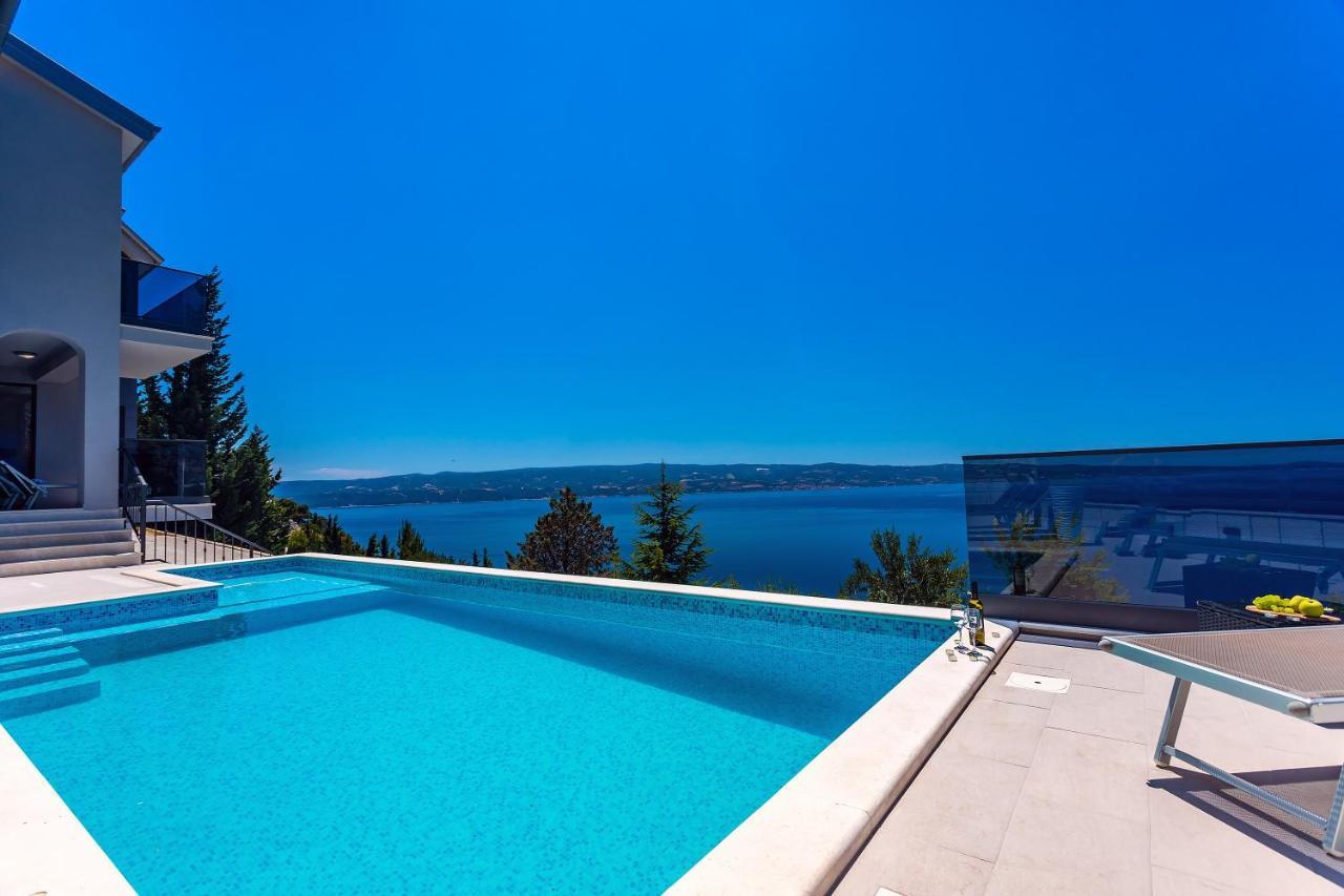 Villa Belvedere With Heated Pool, Billiards, Media Room, Sea Views,10 Pax Omiš Zewnętrze zdjęcie